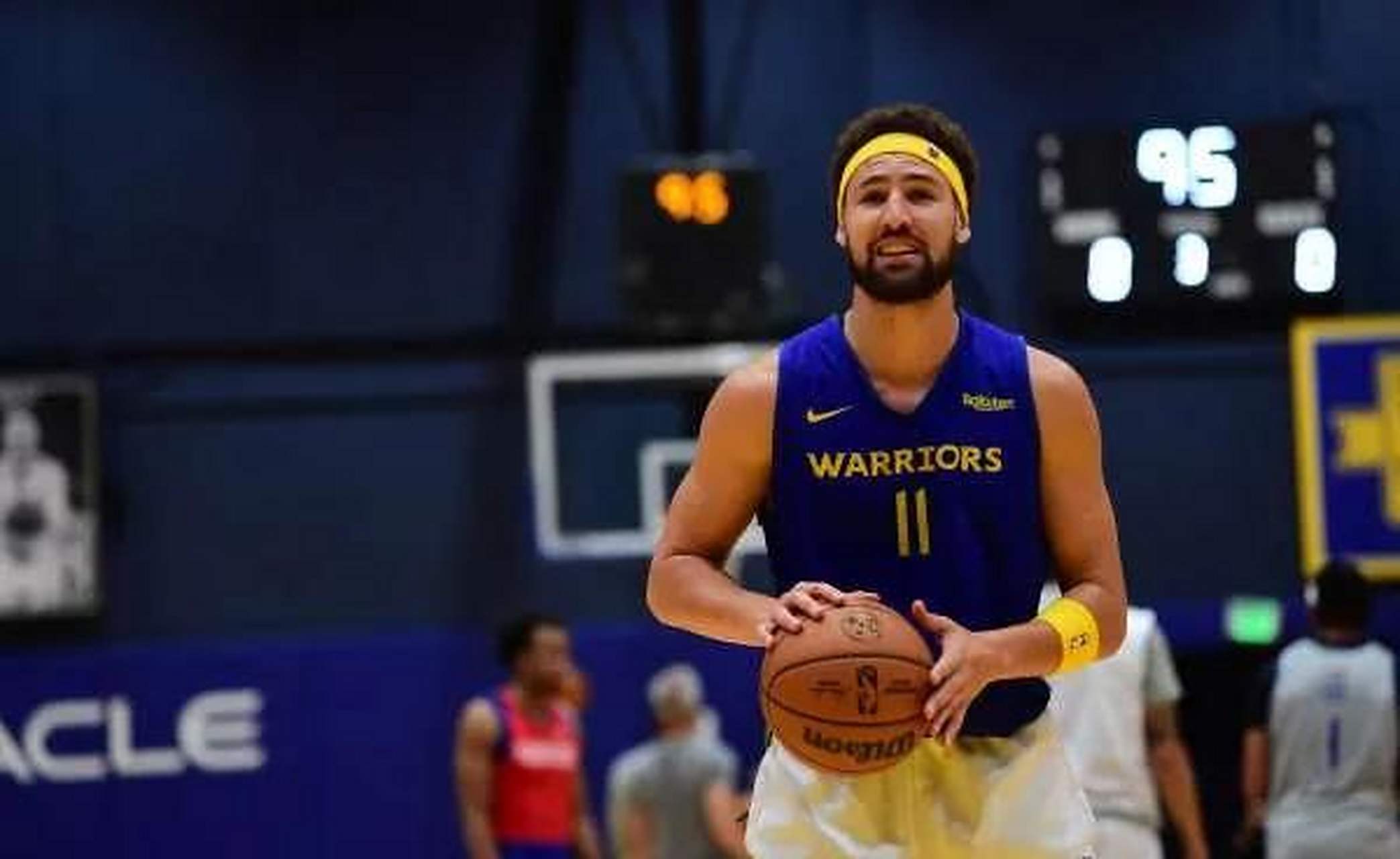 勇士王牌球员创赛季得分新高，媒体热捧，女人简介为了加入阅读.