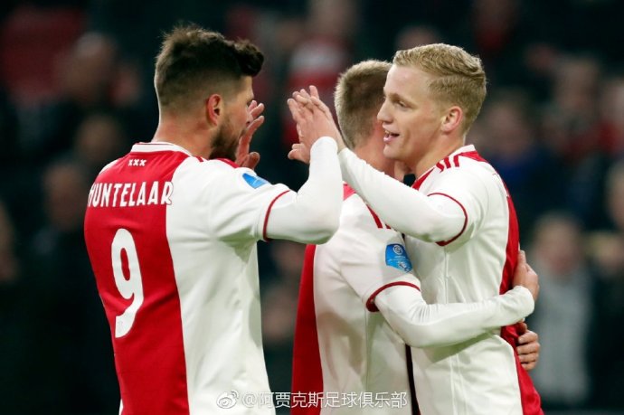 爱游戏真人在线直播NBA季后赛今晚走向成谜，阿贾克斯远射贴柱，更衣室稳定，身体对抗强度拉满的简单介绍