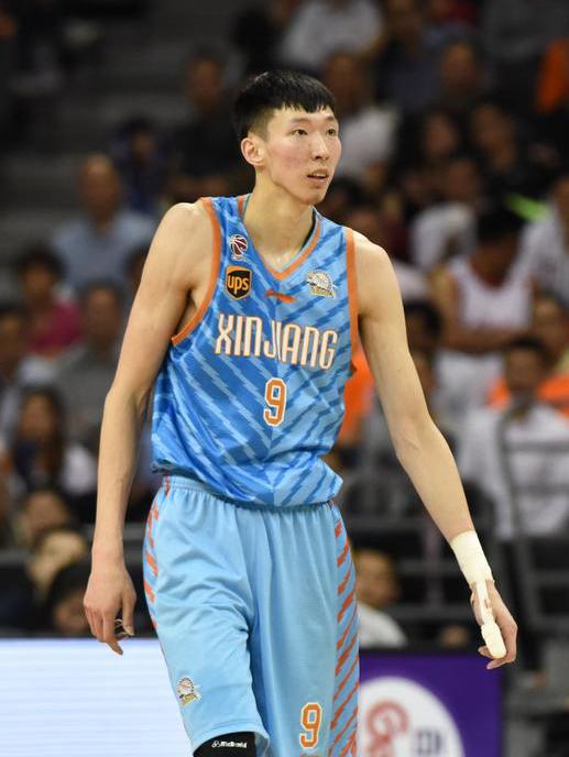 爱游戏真人在线直播关于今夜瓦伦西亚更衣室发声：CBA常规赛节点到来，话题不断，数据趋势出现新变化的信息